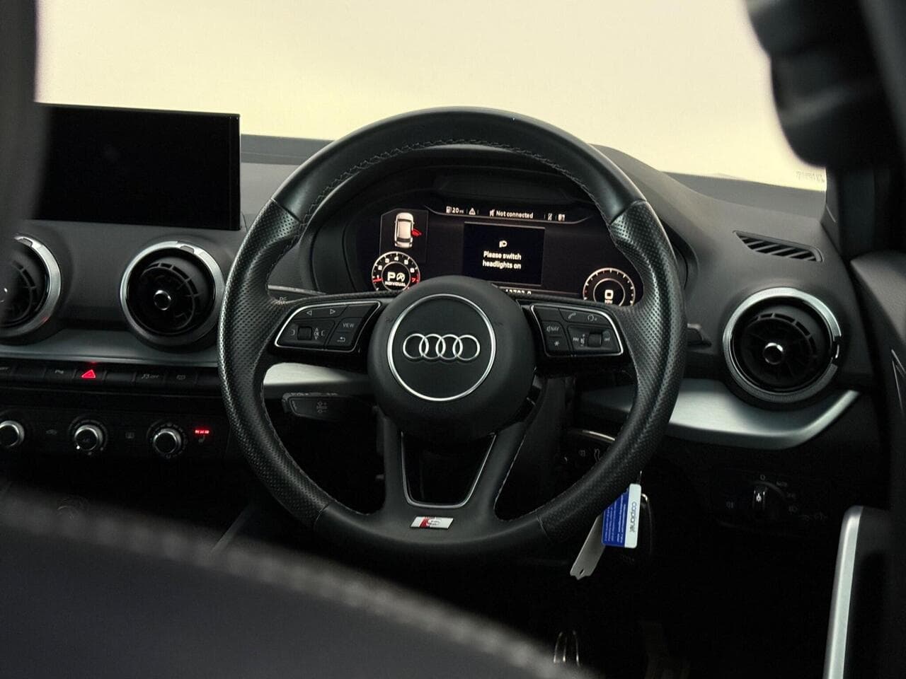 Audi Q2 thumbnail Inconclusive
