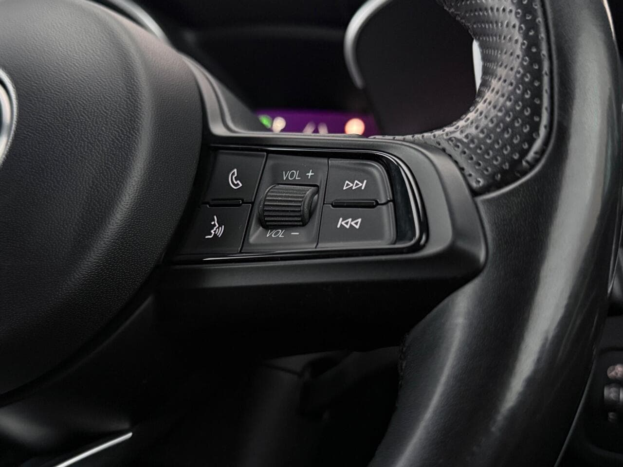 Alfa Romeo Stelvio thumbnail Misc Controls
