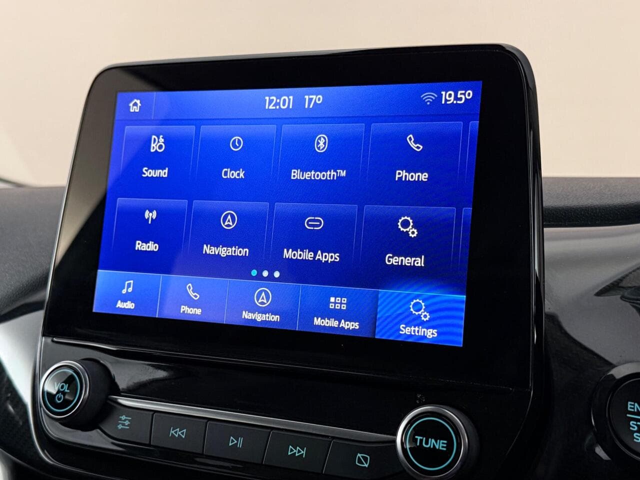 Ford Fiesta thumbnail Infotainment System