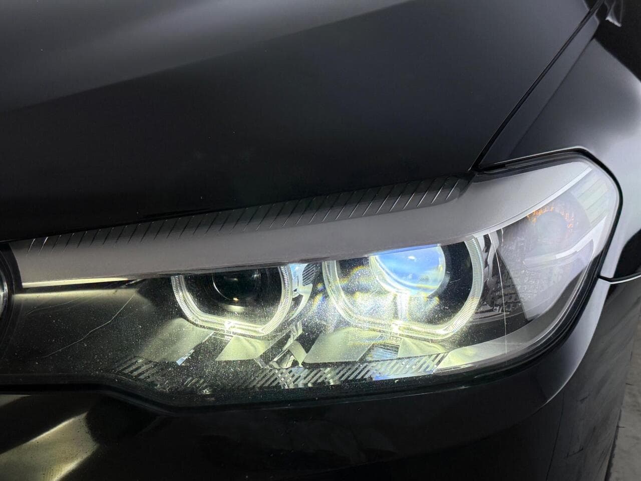 BMW 5 Series thumbnail Lights Front