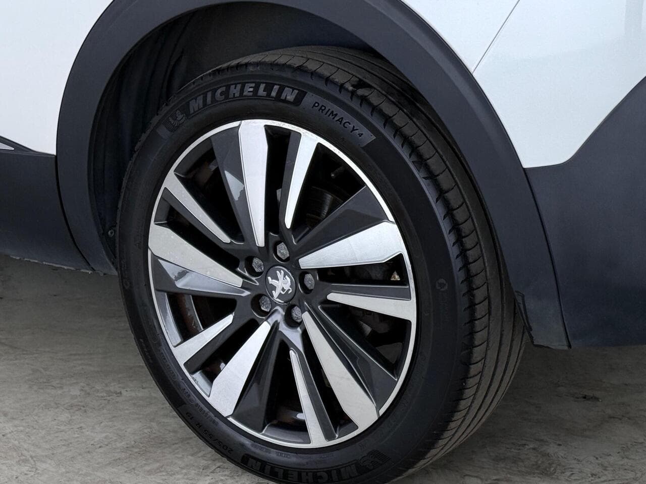 Peugeot 5008 thumbnail Wheel