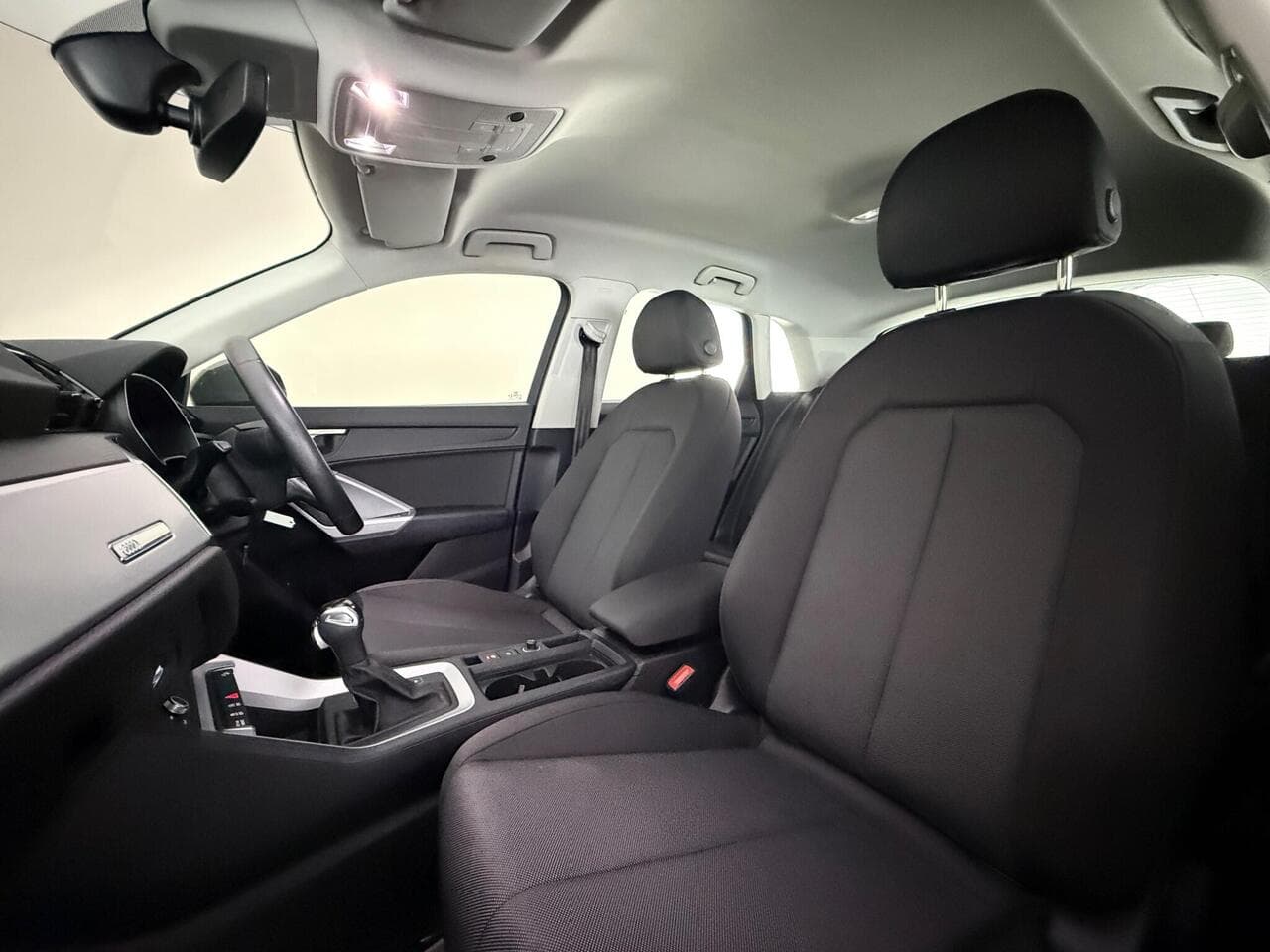 Audi Q3 thumbnail Seat Front Passenger