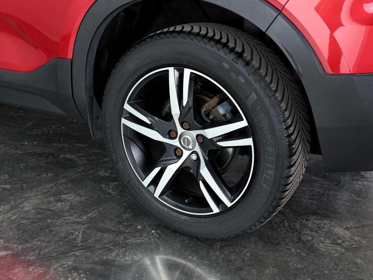 Volvo XC40 thumbnail Wheel