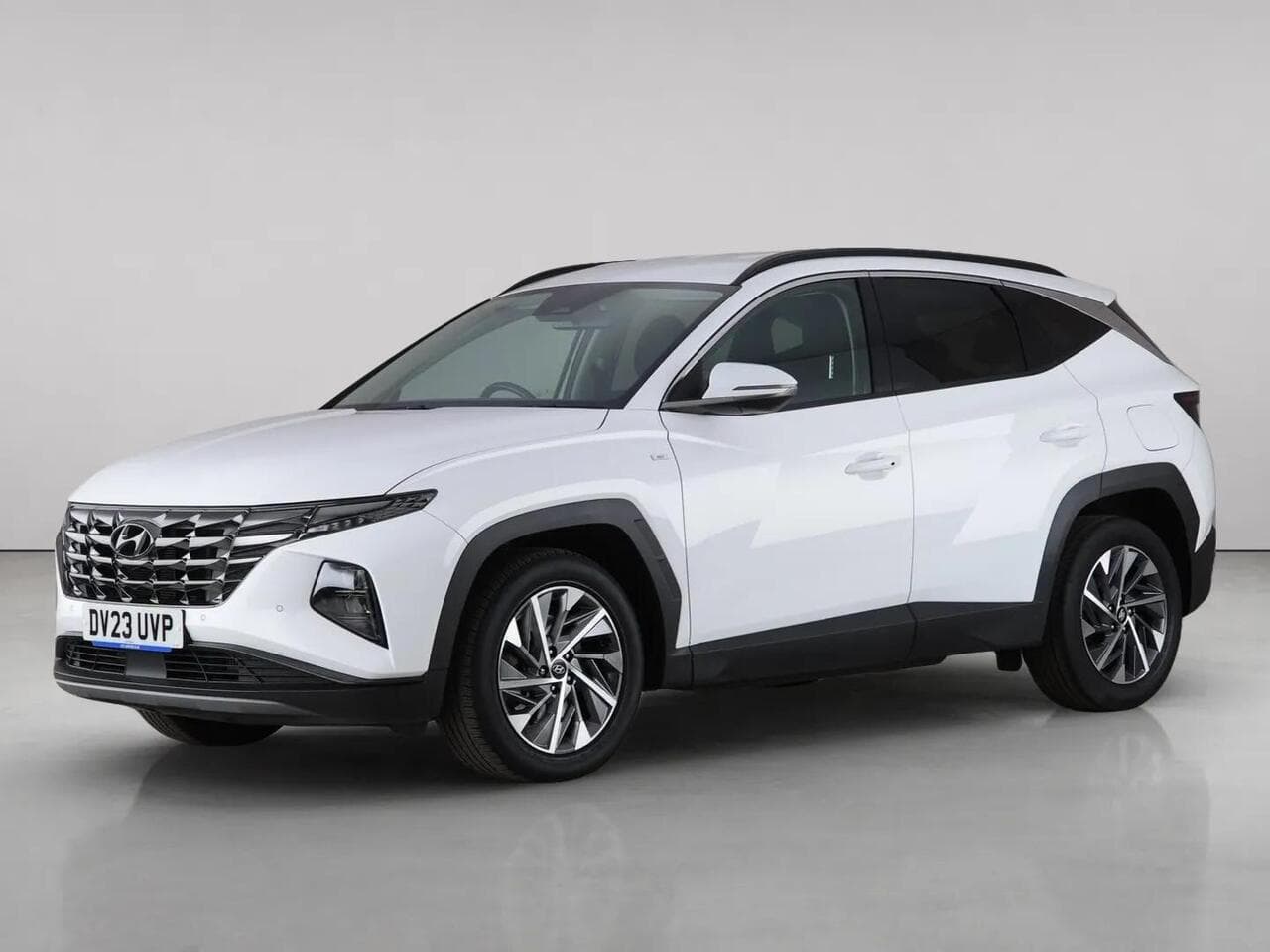 Hyundai TUCSON thumbnail Front Left