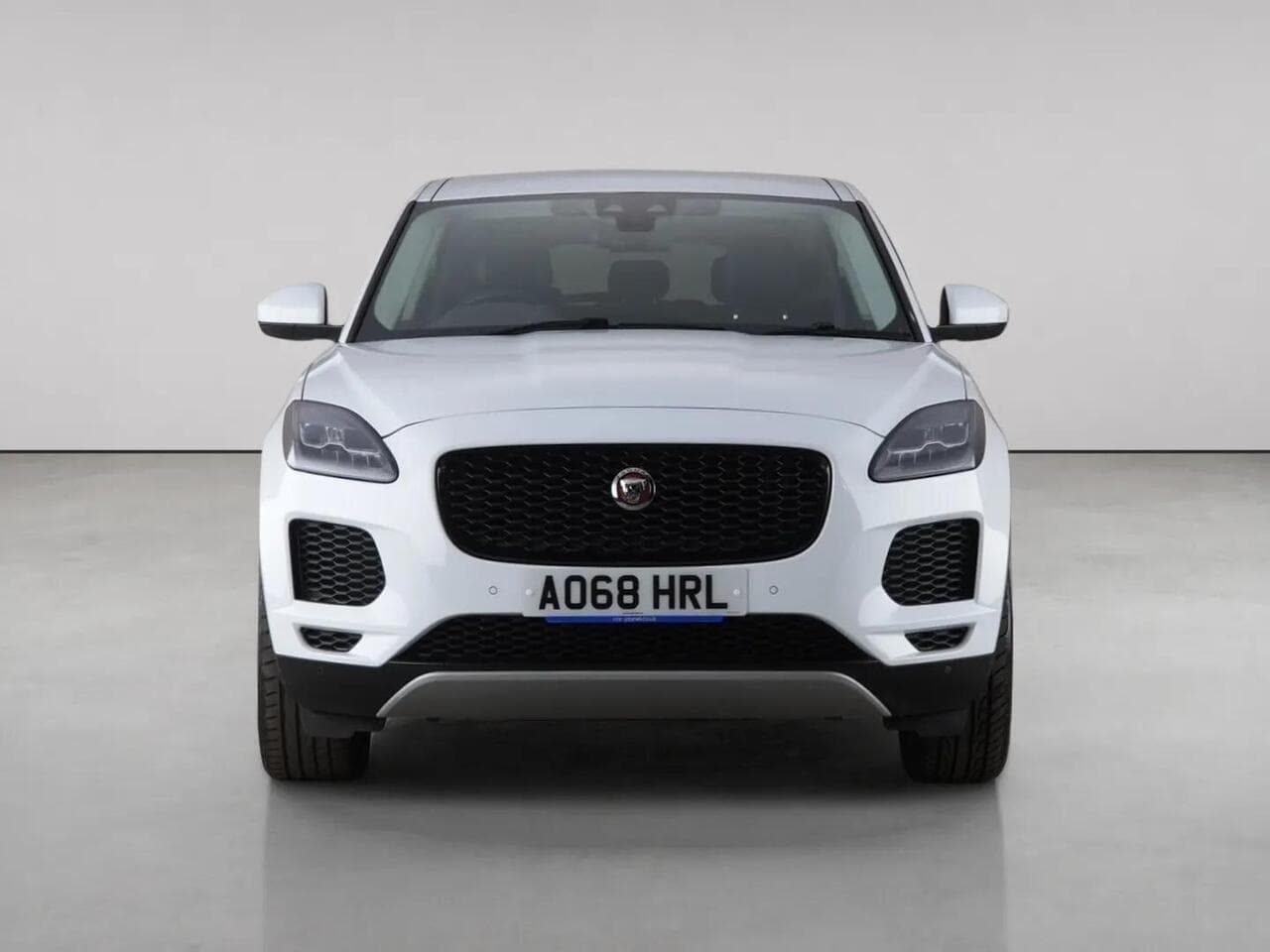 Jaguar E-PACE thumbnail Front