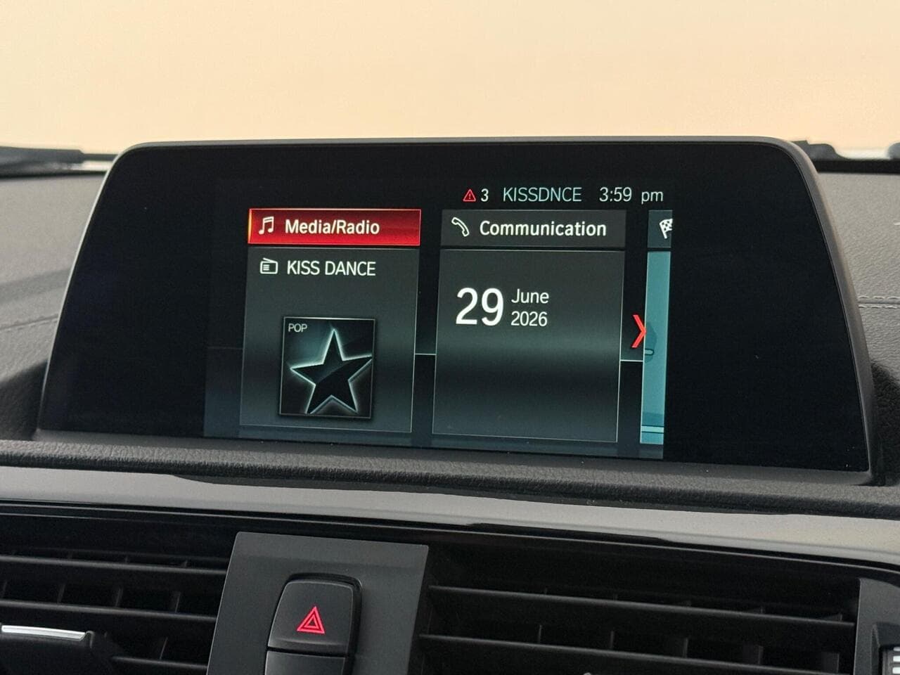 BMW 1 Series thumbnail Infotainment System