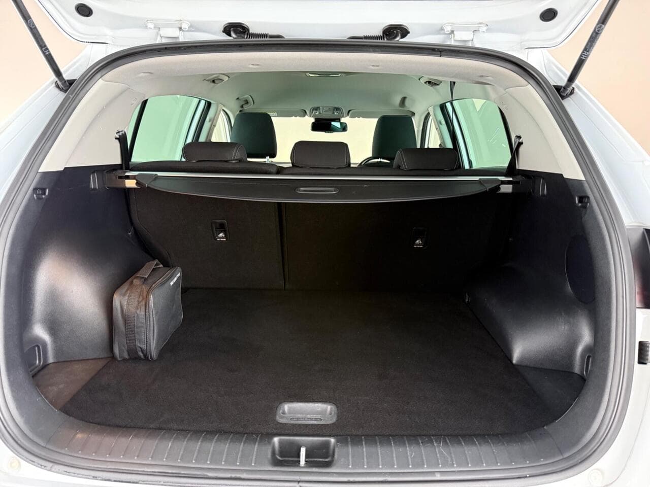 Kia Sportage thumbnail Boot