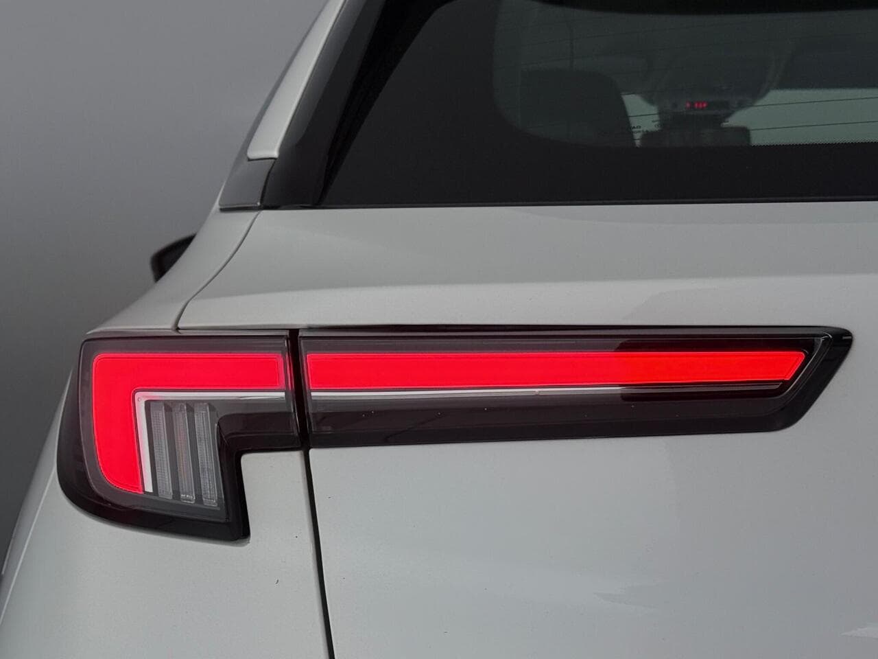 Vauxhall Mokka thumbnail Lights Rear