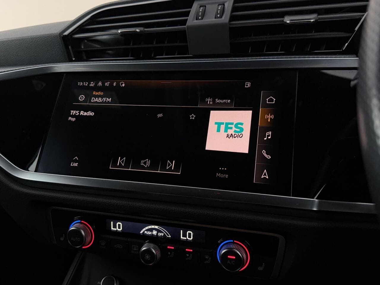Audi Q3 thumbnail Infotainment System