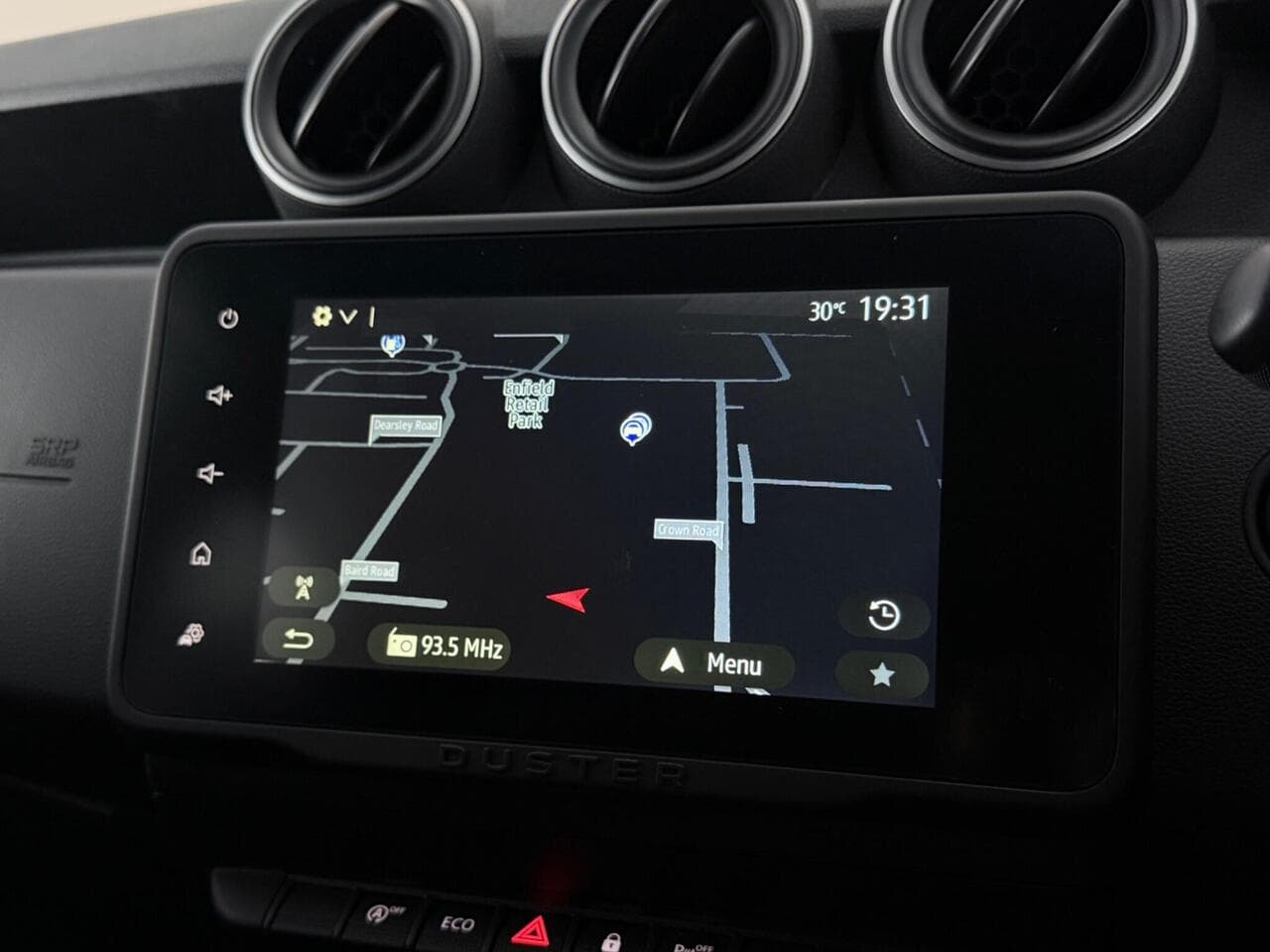 Dacia Duster thumbnail Infotainment System