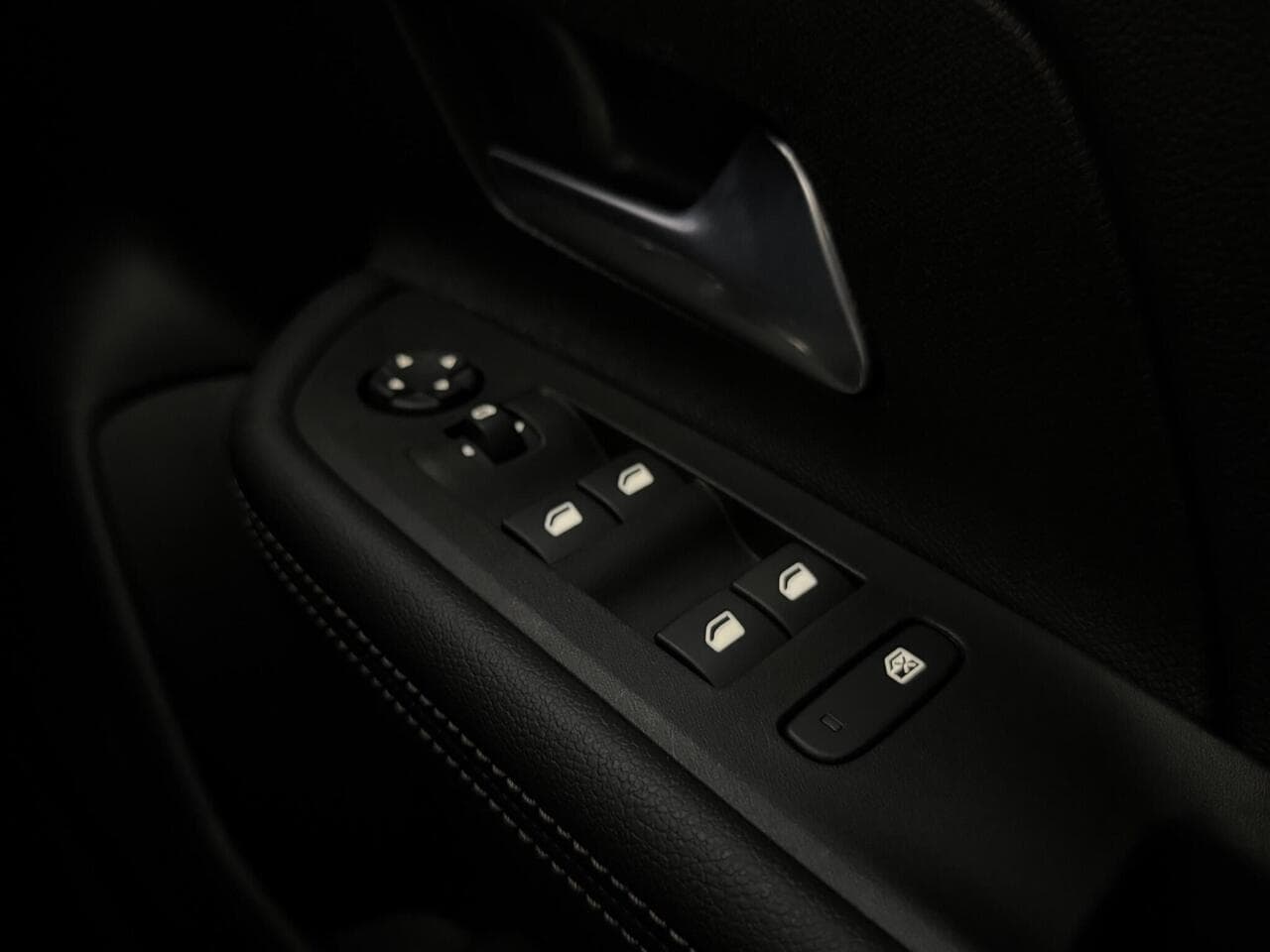 Vauxhall Mokka thumbnail Misc Controls