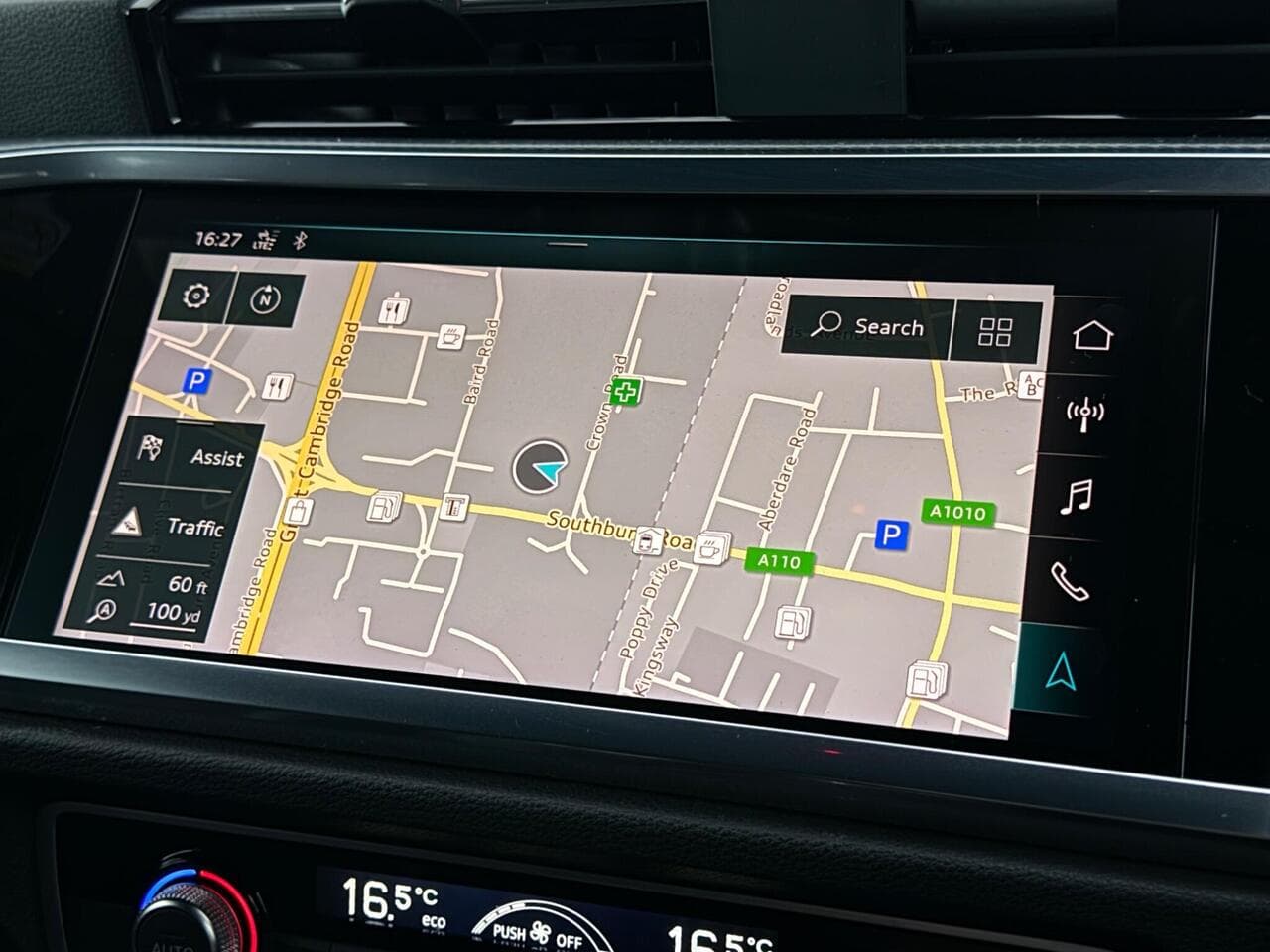 Audi Q3 thumbnail Infotainment System