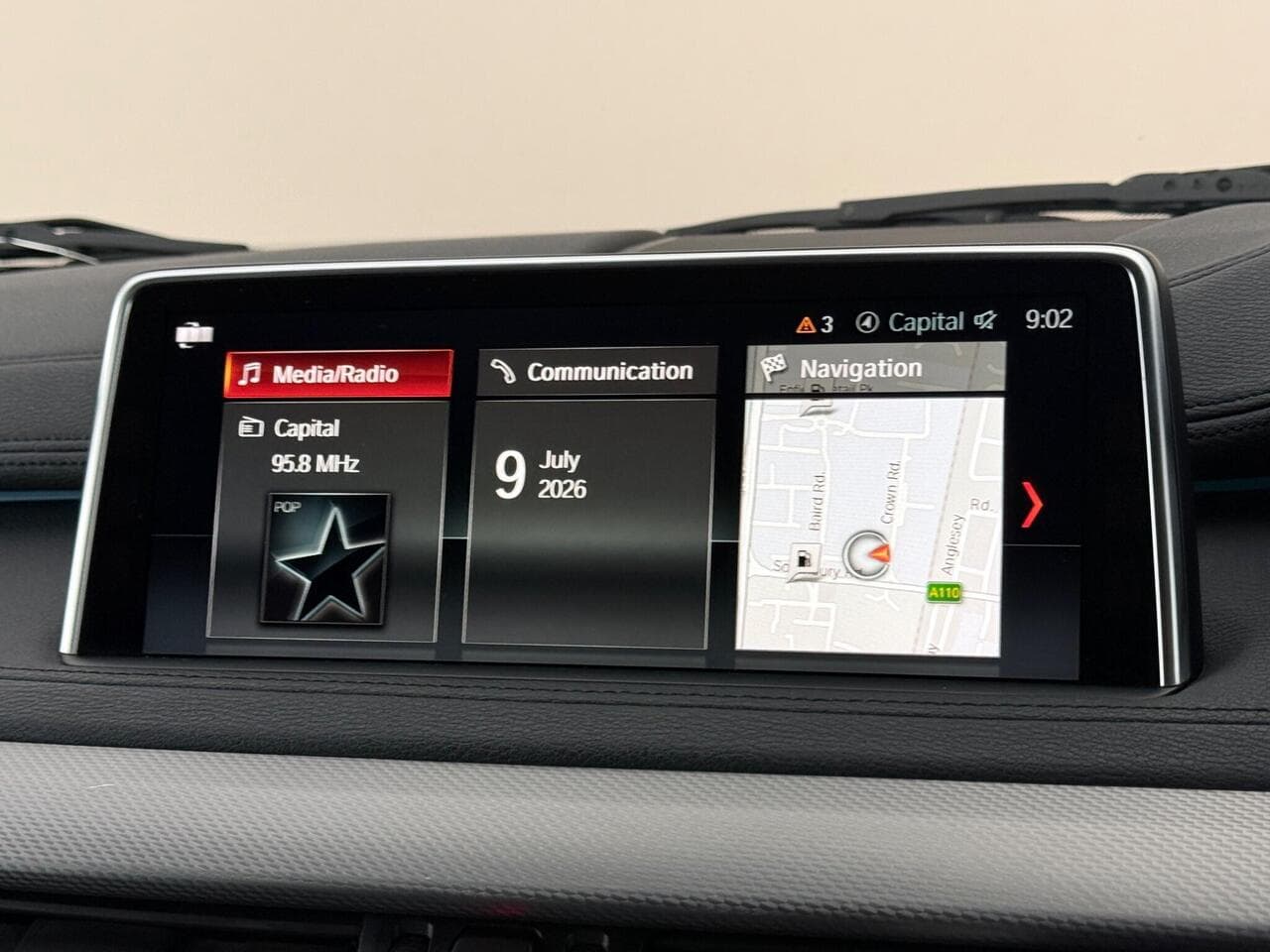 BMW X6 thumbnail Infotainment System