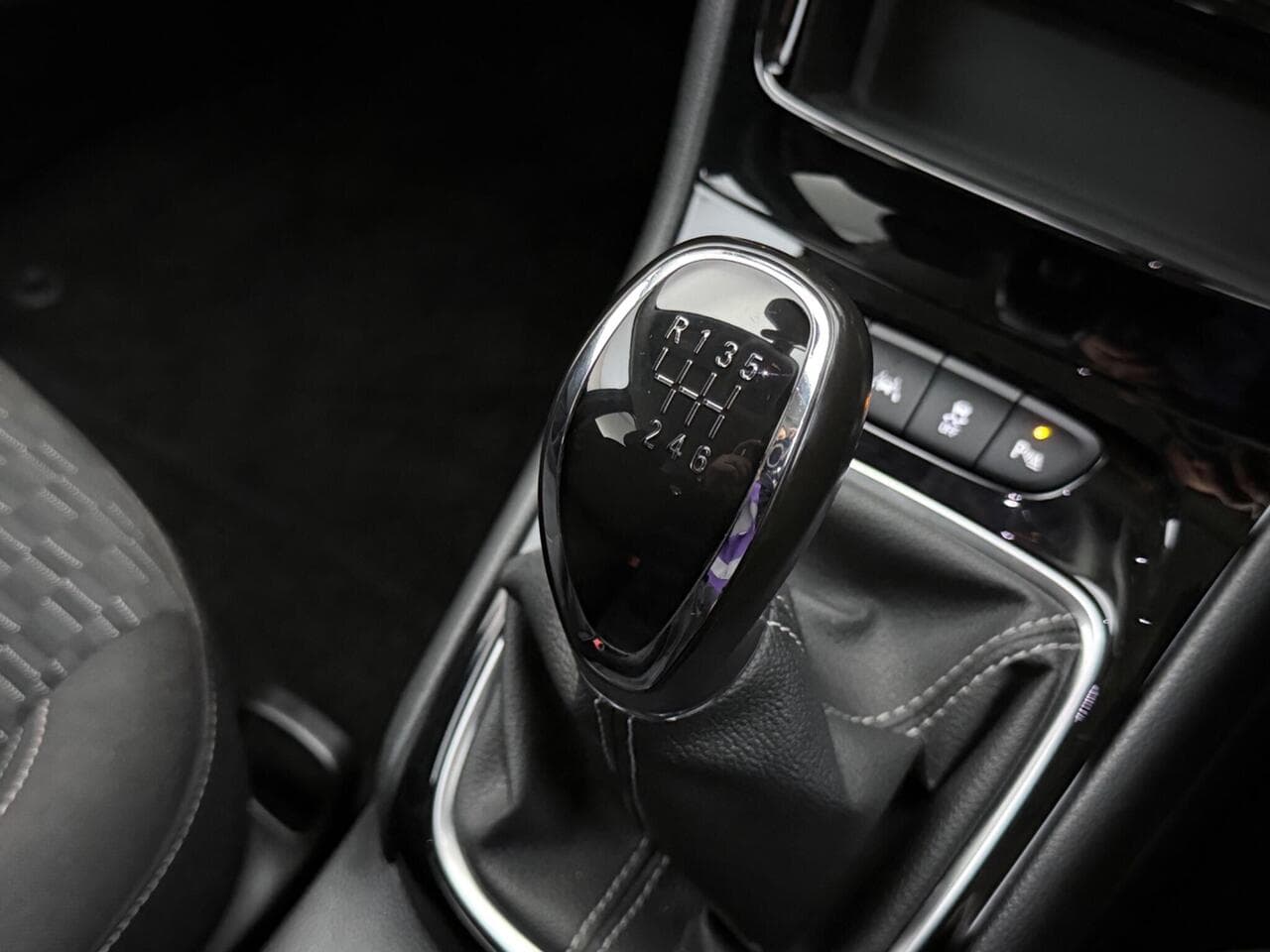 Vauxhall Astra thumbnail Interior Front