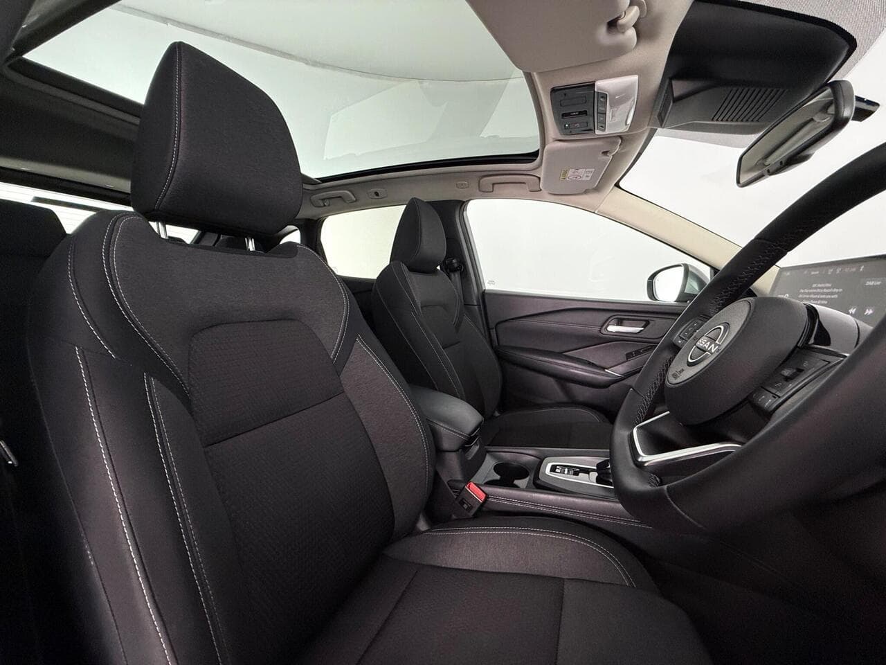 Nissan Qashqai thumbnail Seat Driver