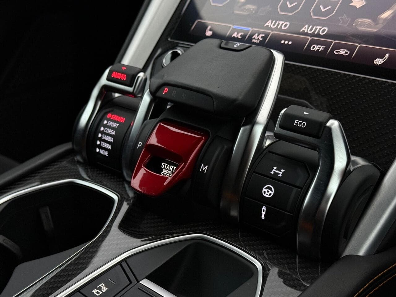 Lamborghini Urus thumbnail Misc Controls