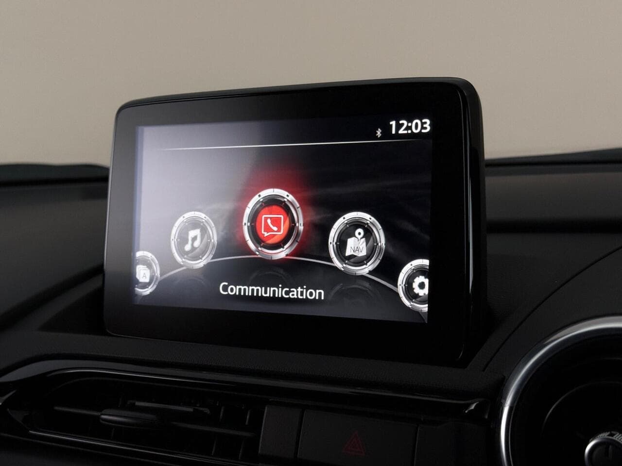 Mazda MX-5 thumbnail Infotainment System