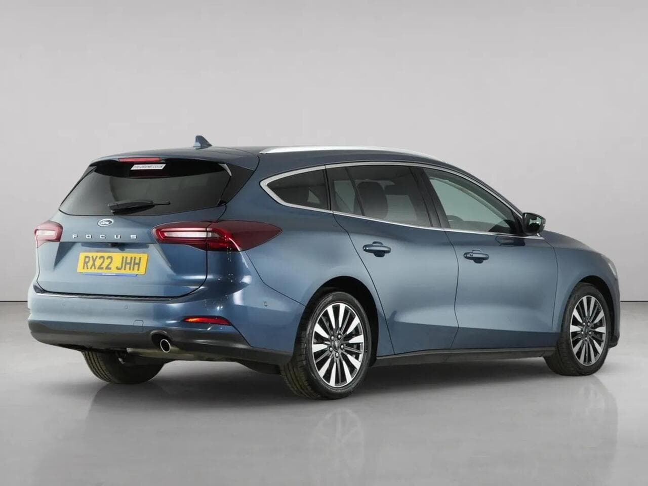 Ford Focus thumbnail Rear Right