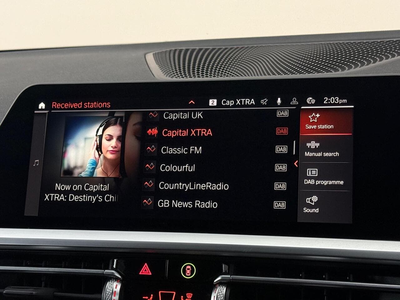 BMW 3 Series thumbnail Infotainment System