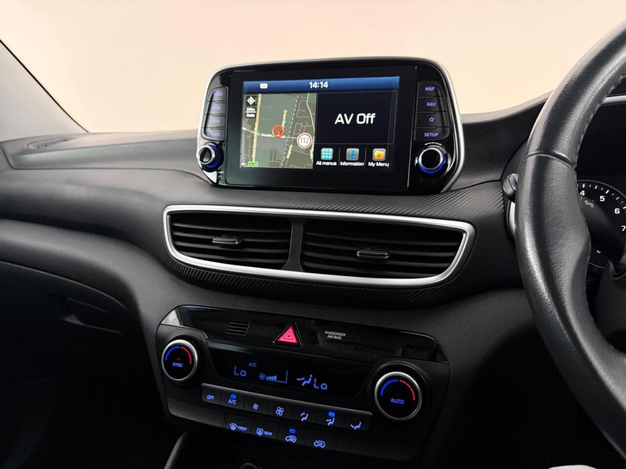 Hyundai TUCSON thumbnail Infotainment System