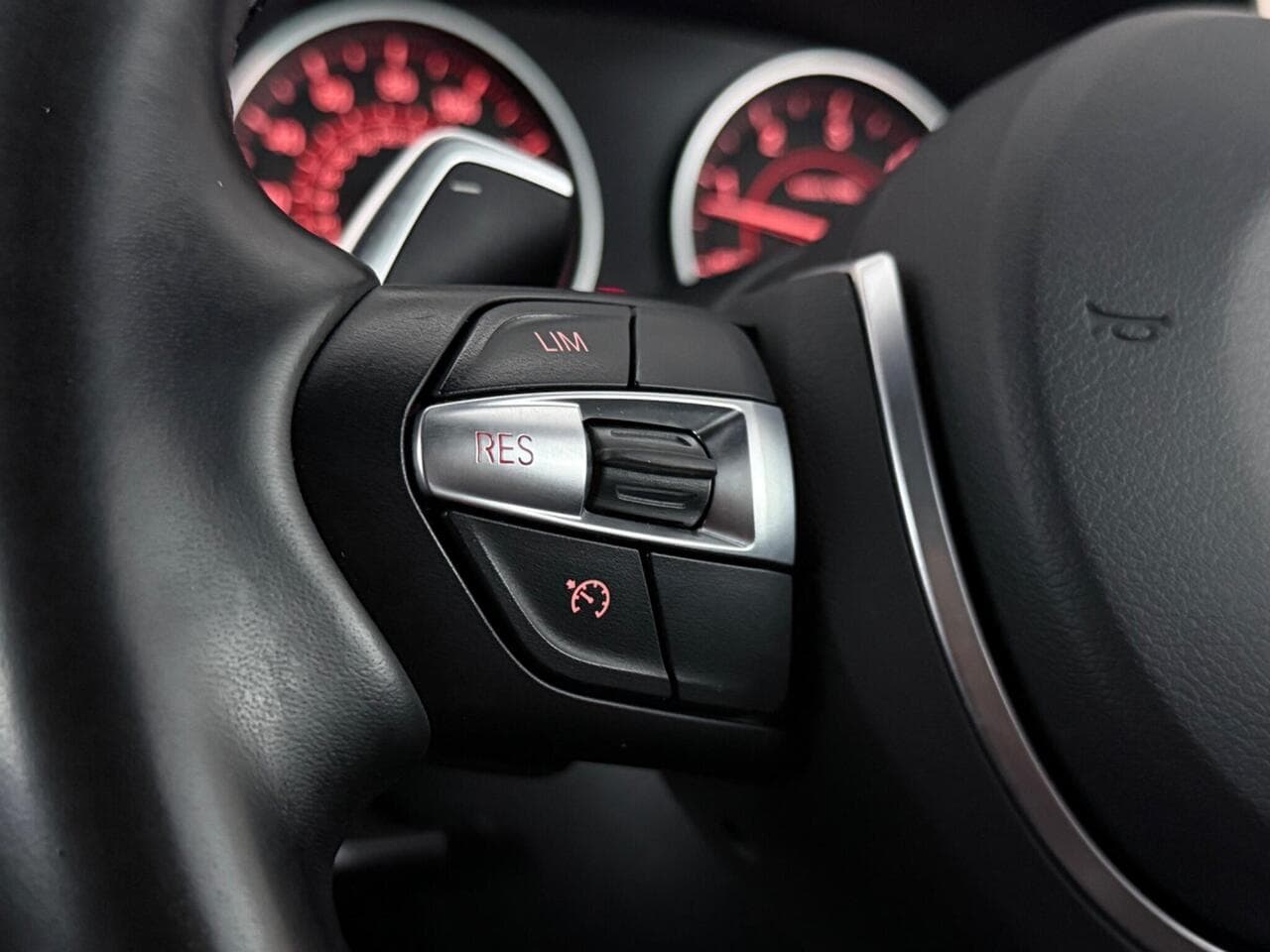 BMW 4 Series Gran Coupe thumbnail Misc Controls