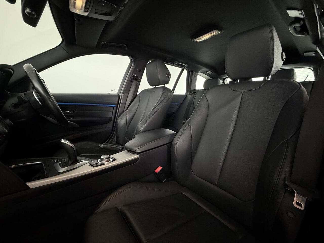 BMW 3 Series thumbnail Seat Front Passenger