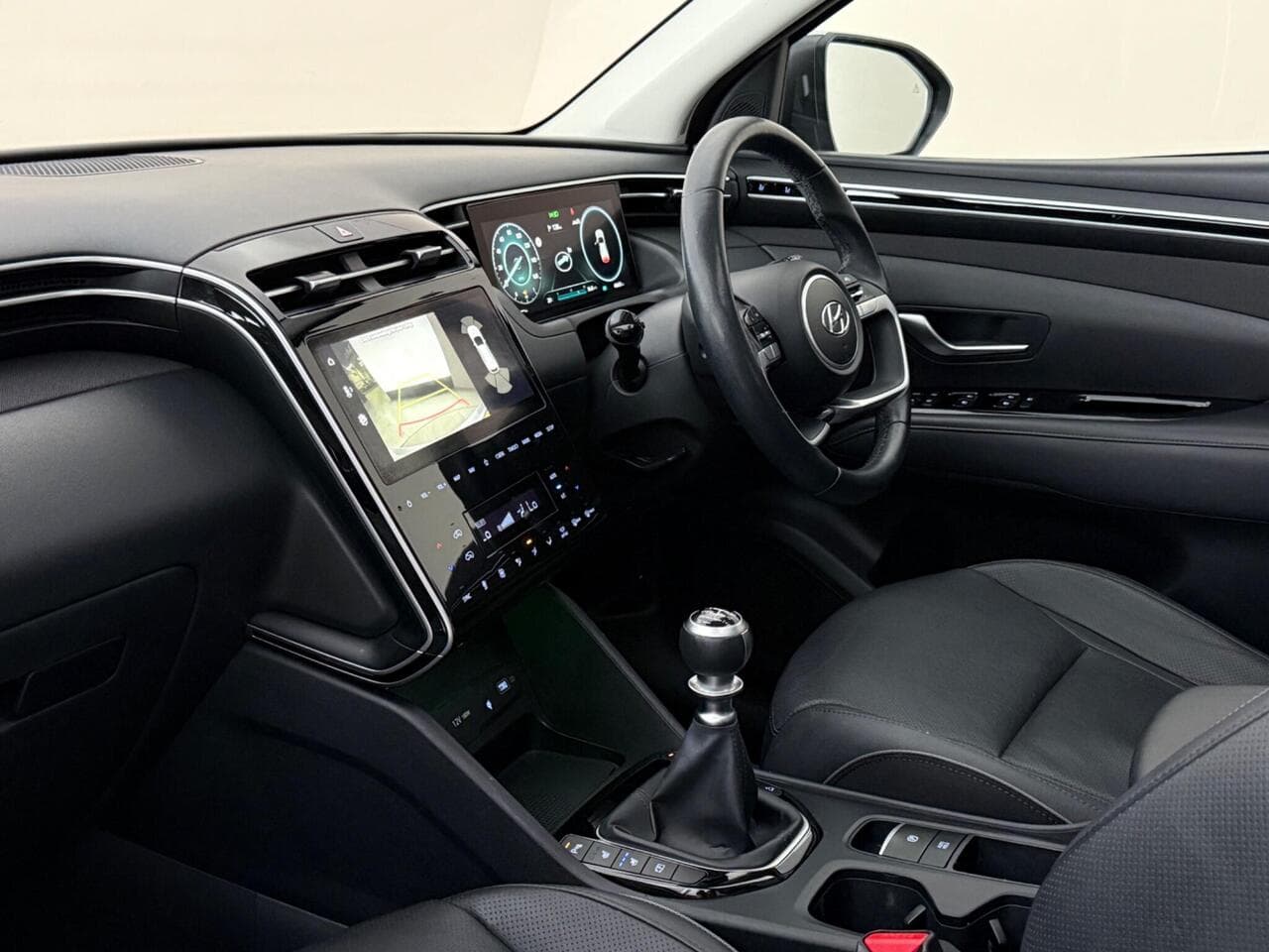 Hyundai TUCSON thumbnail Interior Front