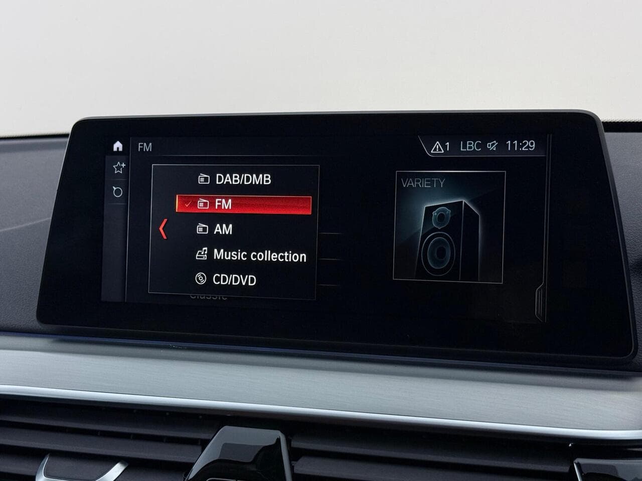 BMW 5 Series thumbnail Infotainment System