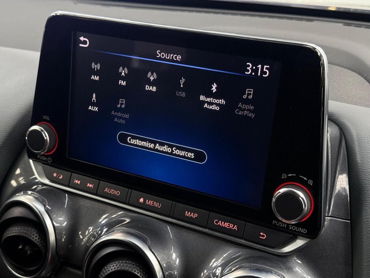 Nissan Juke thumbnail Infotainment System