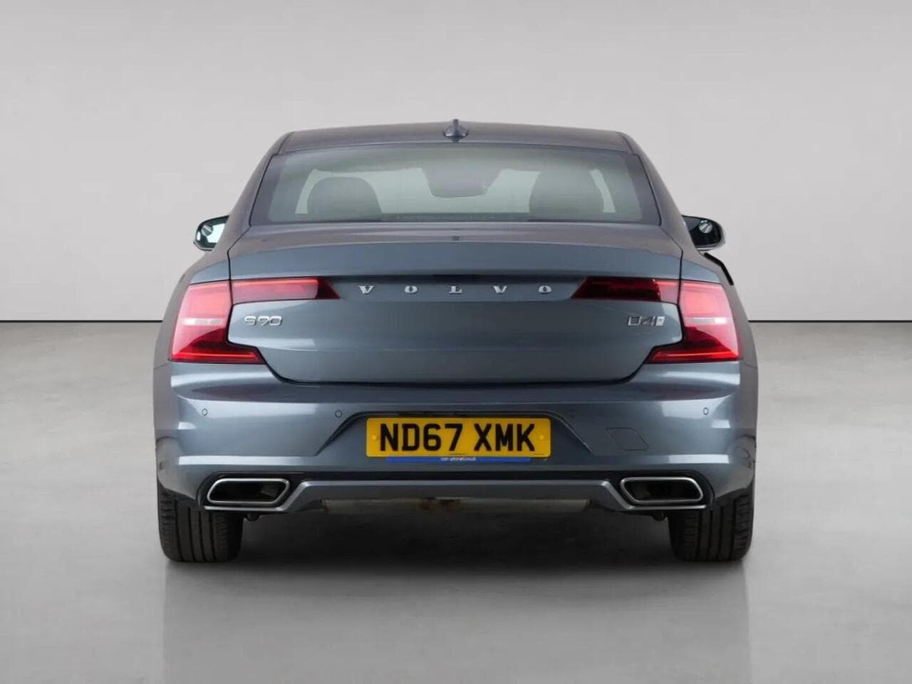 Volvo S90 thumbnail Rear