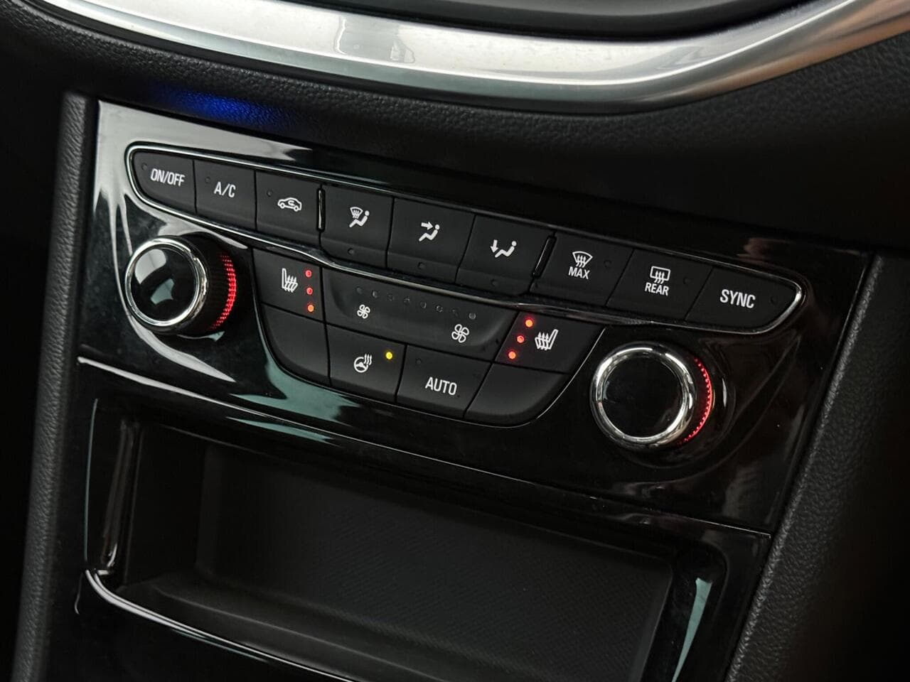 Vauxhall Astra thumbnail Misc Controls