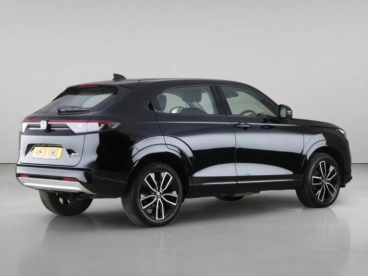 Honda HR-V thumbnail Rear Right
