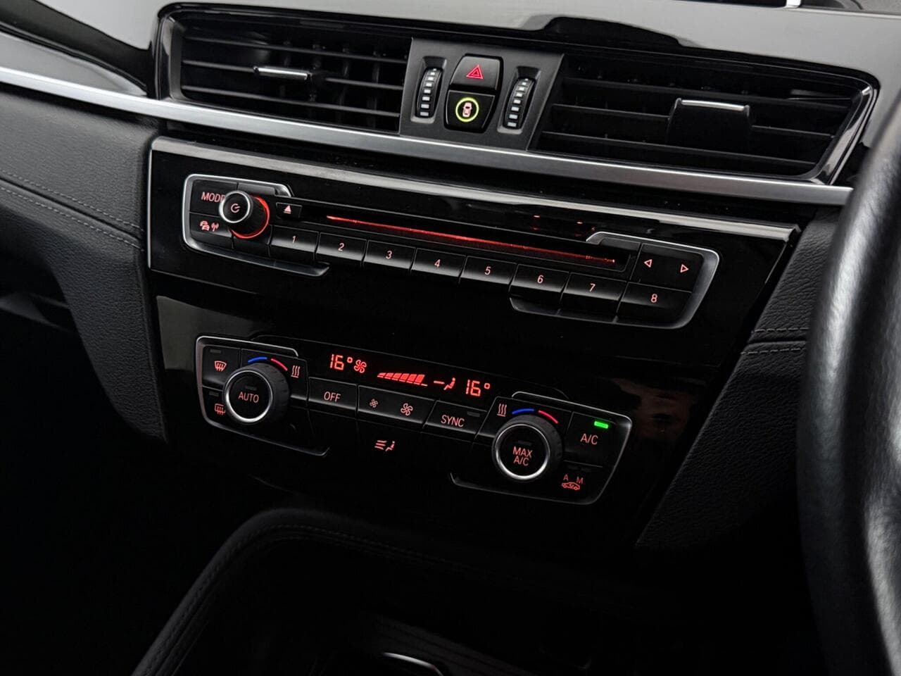 BMW X2 thumbnail Infotainment System
