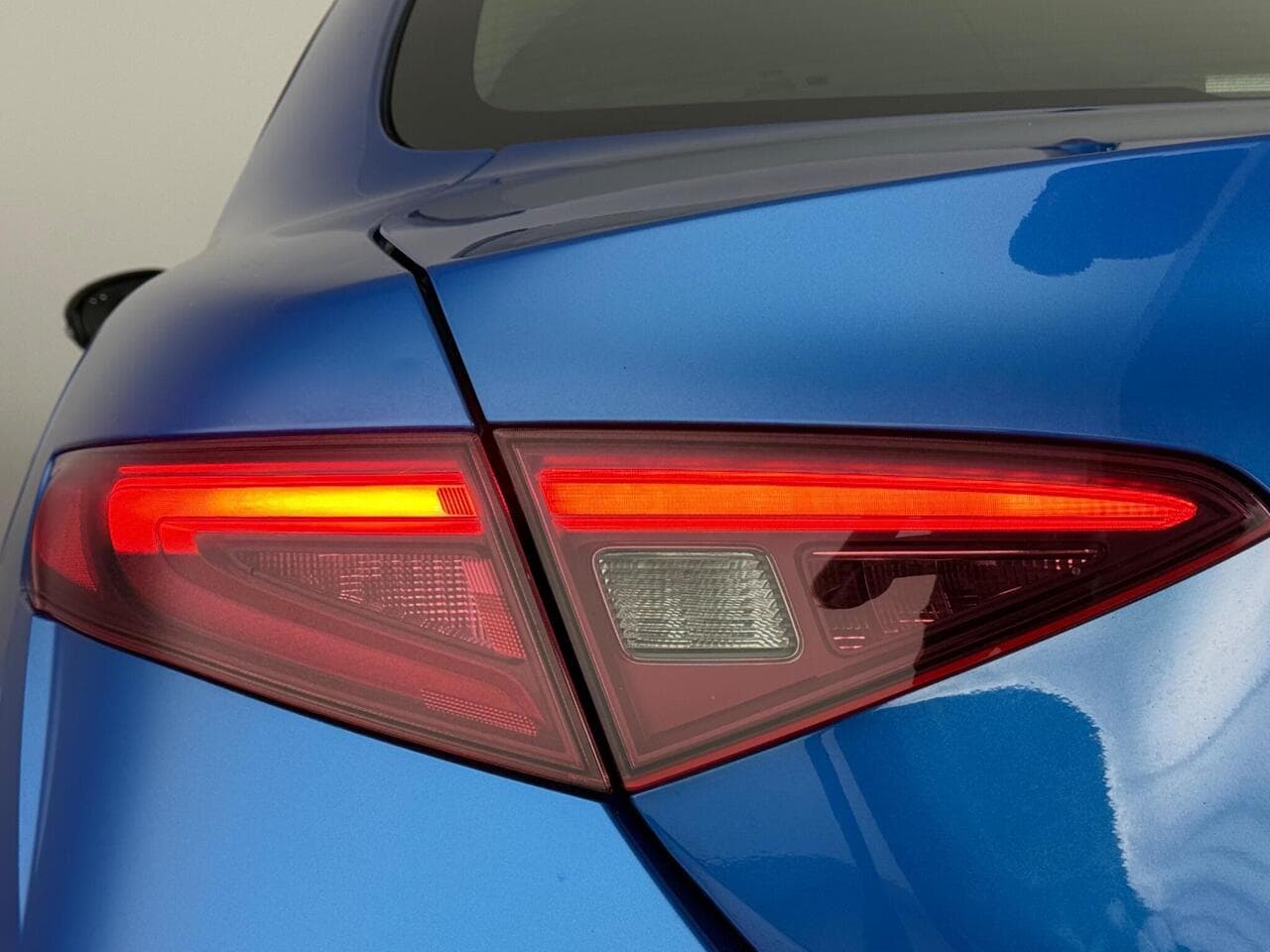 Alfa Romeo Giulia thumbnail Lights Rear