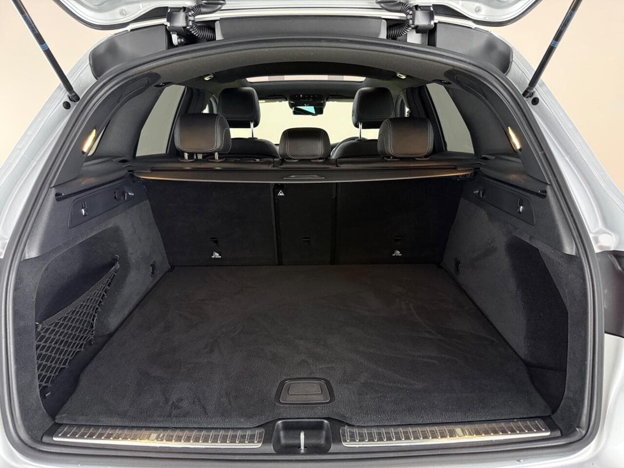 Mercedes-Benz GLC thumbnail Boot