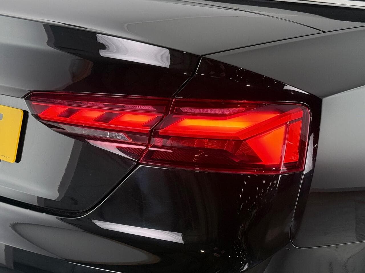 Audi A5 Cabriolet thumbnail Lights Rear