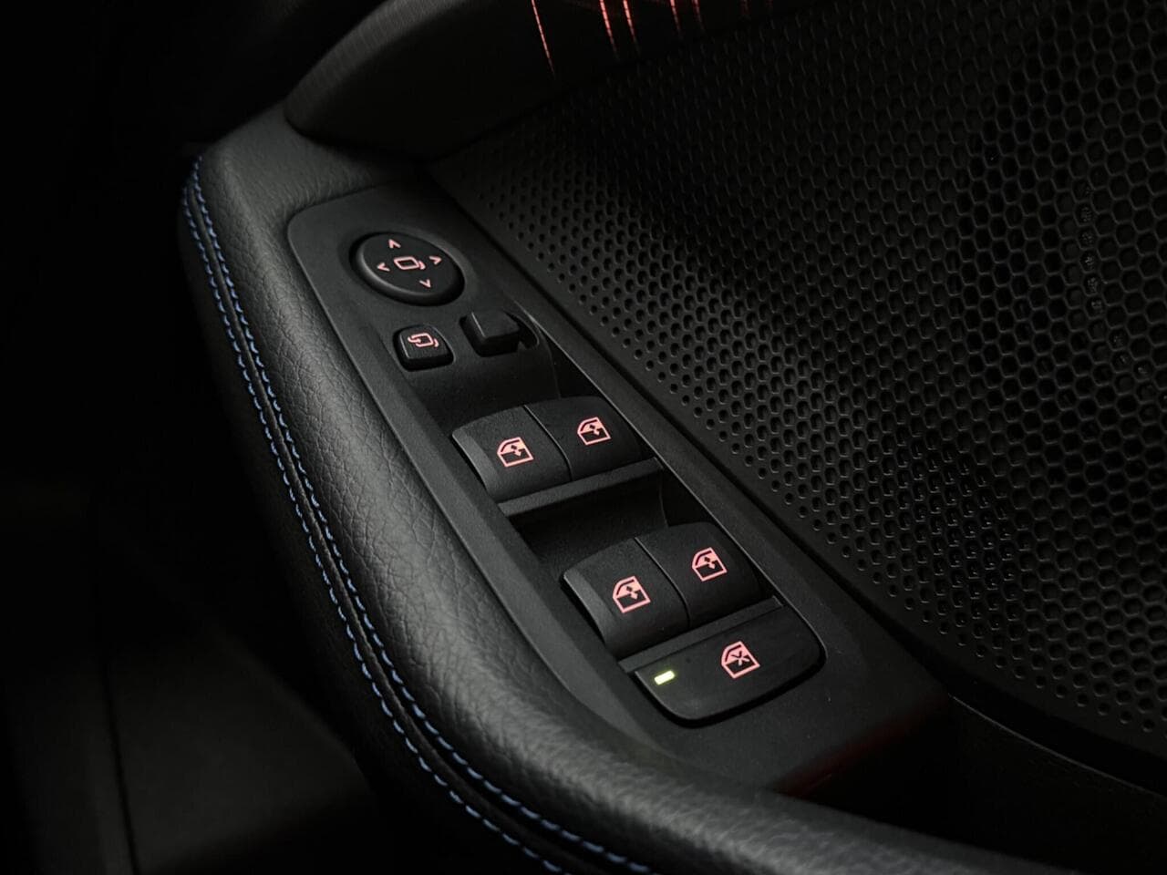 BMW 1 Series thumbnail Misc Controls