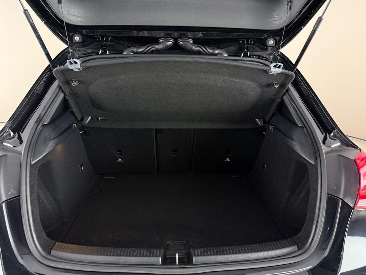 Mercedes-Benz A Class thumbnail Boot