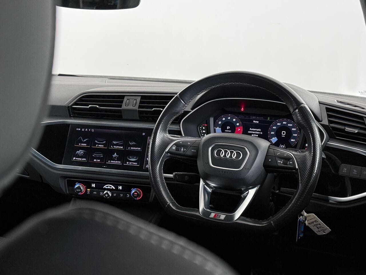 Audi Q3 thumbnail Inconclusive