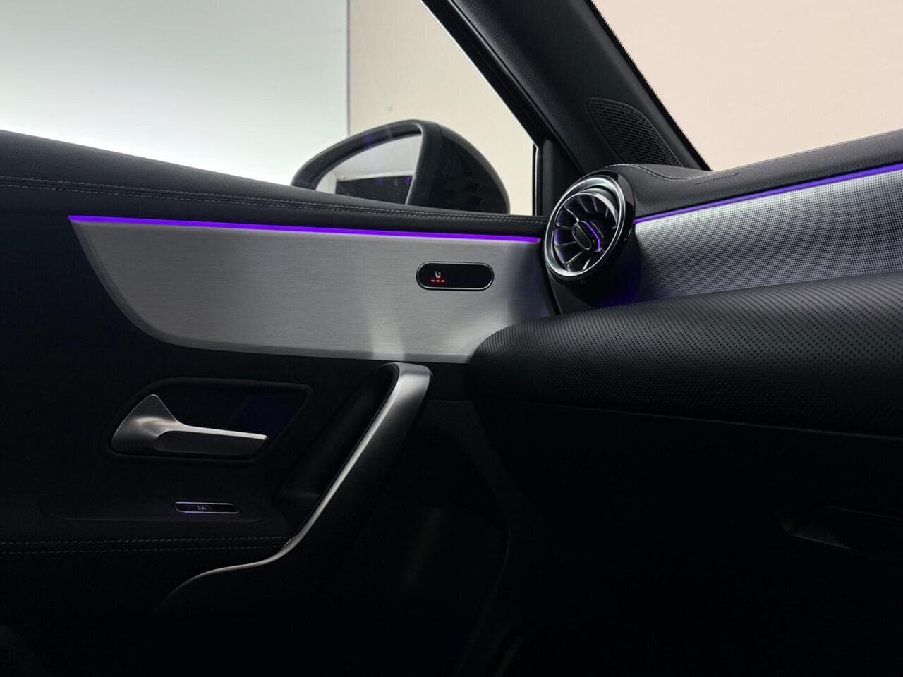 Mercedes-Benz A Class thumbnail Interior Front