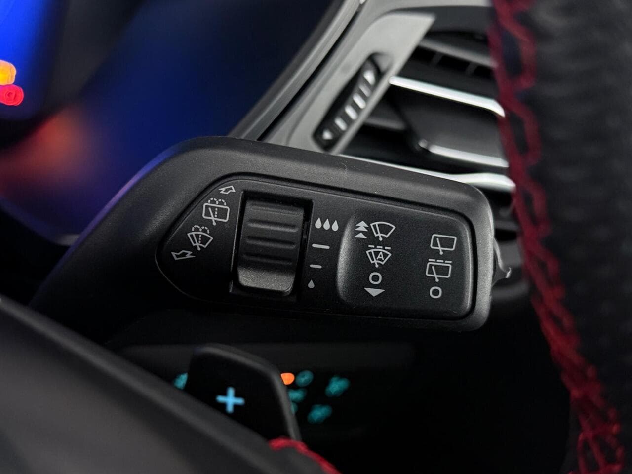Ford Kuga thumbnail Misc Controls
