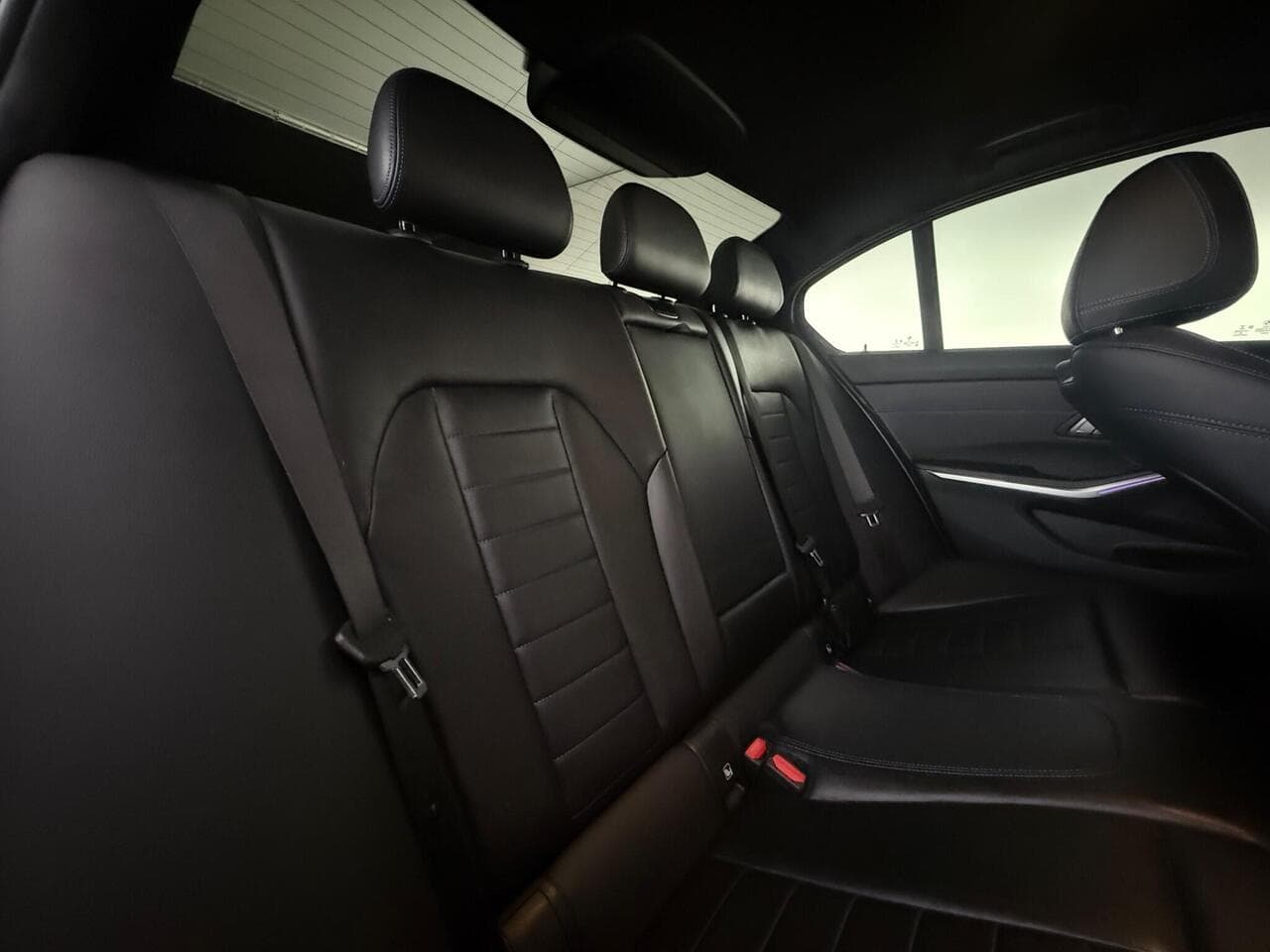 BMW 3 Series thumbnail Seats Rear