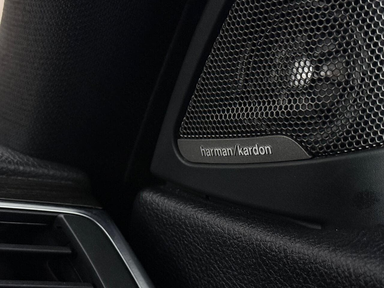 BMW 4 Series Gran Coupe thumbnail Misc Controls