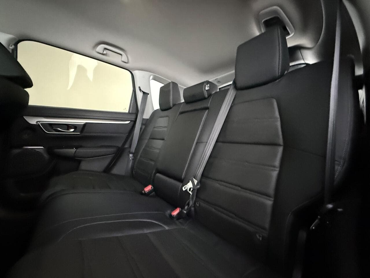 Honda CR-V thumbnail Seats Rear