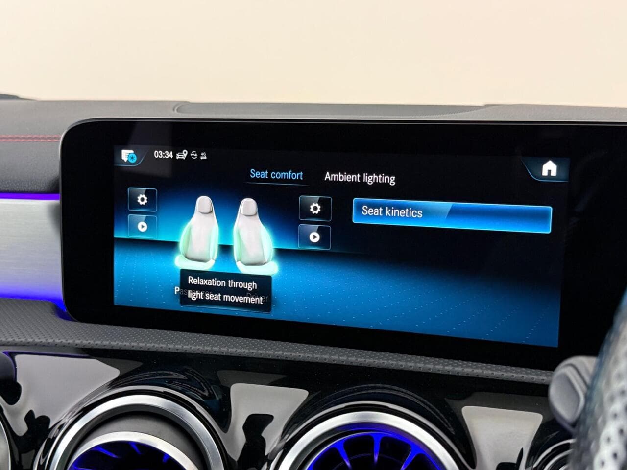 Mercedes-Benz CLA thumbnail Infotainment System