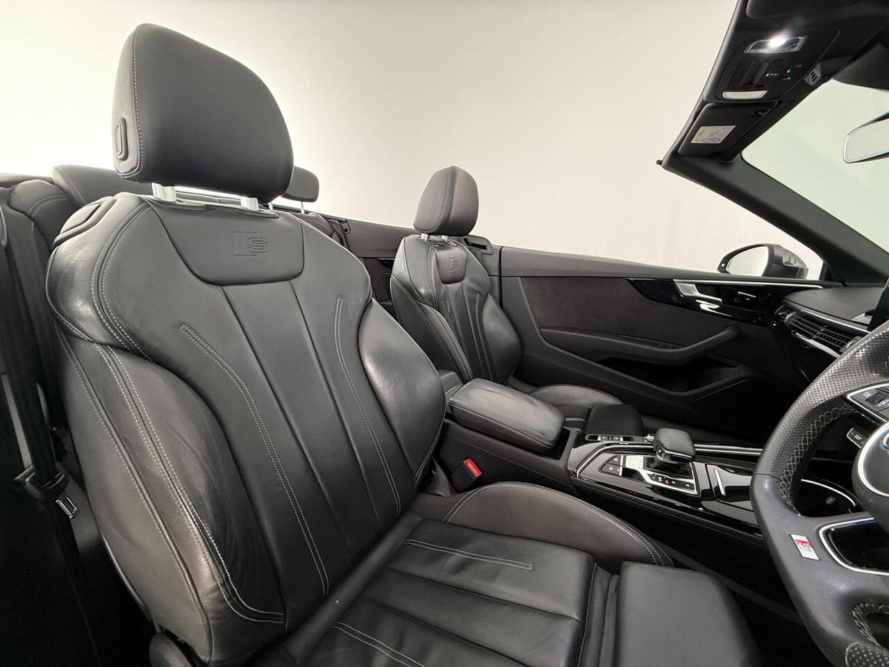 Audi A5 Cabriolet thumbnail Seat Driver