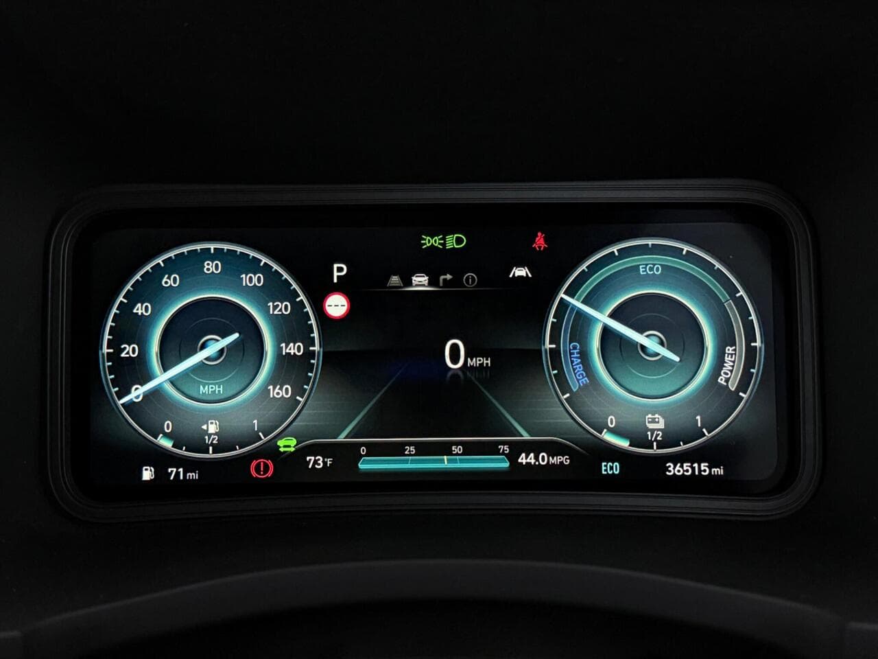 Hyundai KONA thumbnail Driver Instruments