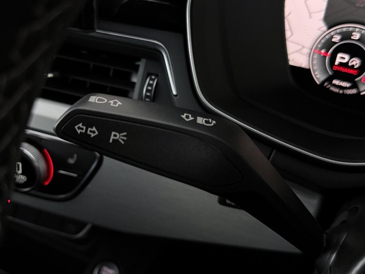 Audi A4 Avant thumbnail Misc Controls