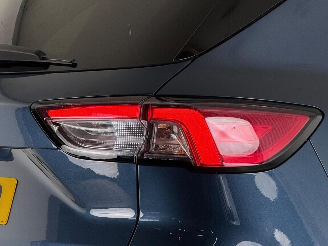 Ford Kuga thumbnail Lights Rear