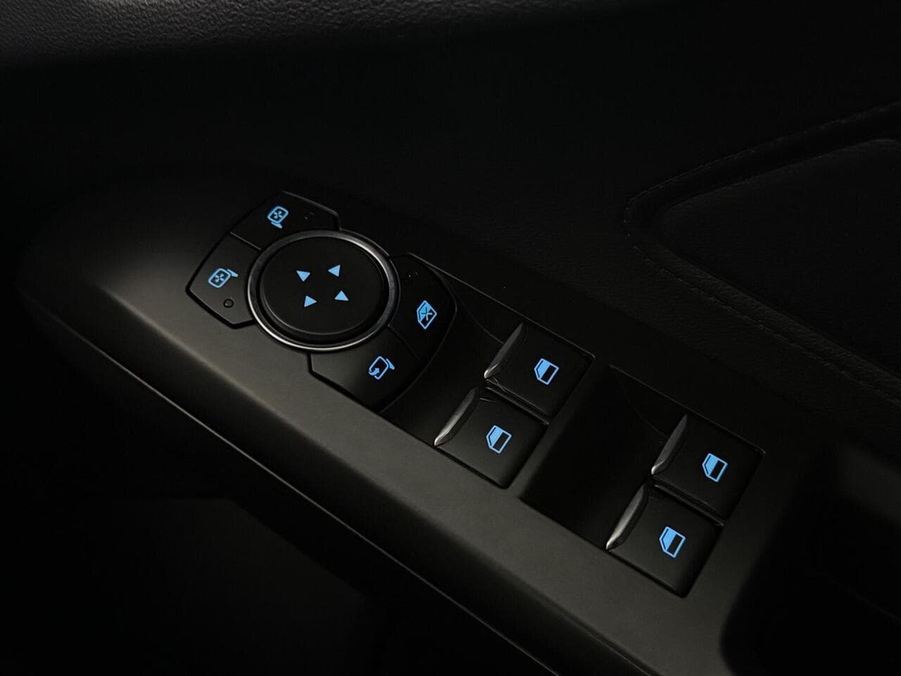 Ford Focus thumbnail Misc Controls